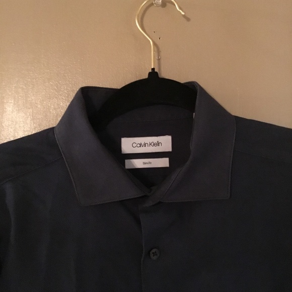 Calvin klien men navy blue dress shirts - Picture 2 of 3